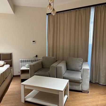 Beautiful Apartment In The Center Of Jerevan Exteriör bild